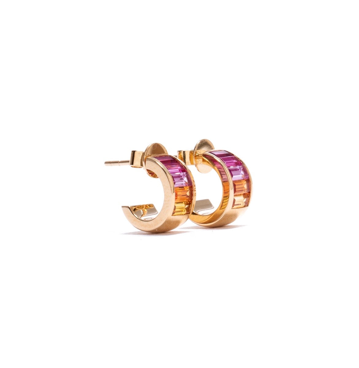 Fancy color sapphire baguette earring in 18k yellow gold