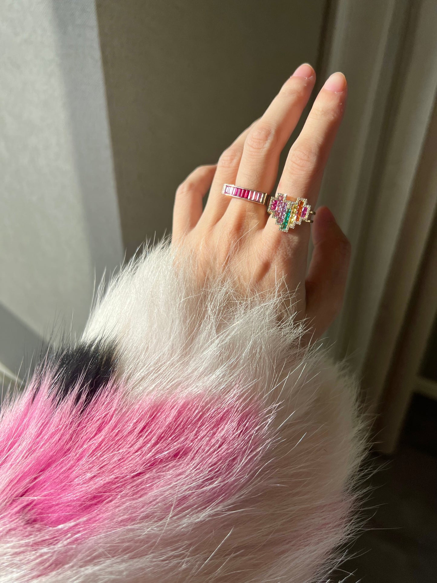 Christmas edition Rainbow sapphire heart ring in 18k yellow gold