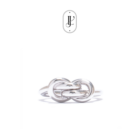 Ingot gold knot ring in 18k white gold