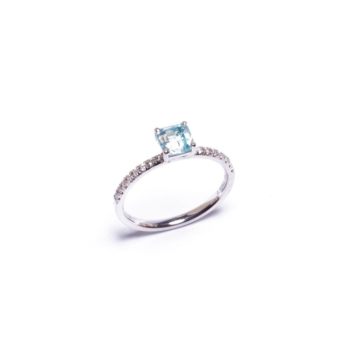 Blue tourmaline ring in white gold with pave diamonds