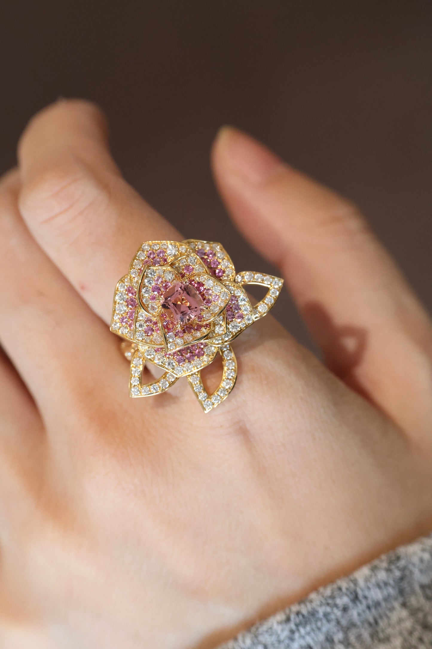 Tourmaline Rose ring in 18k yellow gold with diamond and pink sapphire