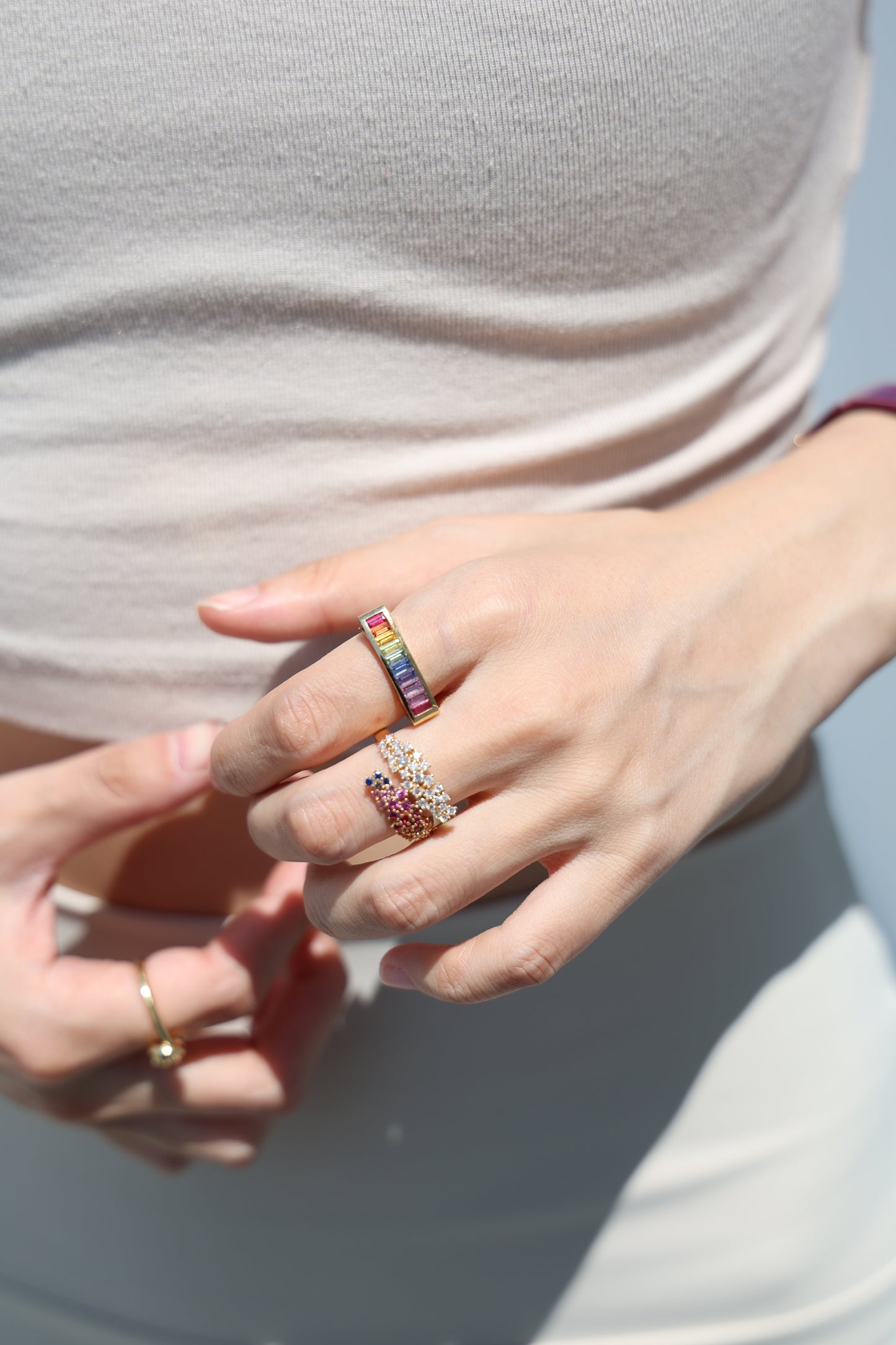 Rainbow sapphire and diamond ring in 18k yellow gold