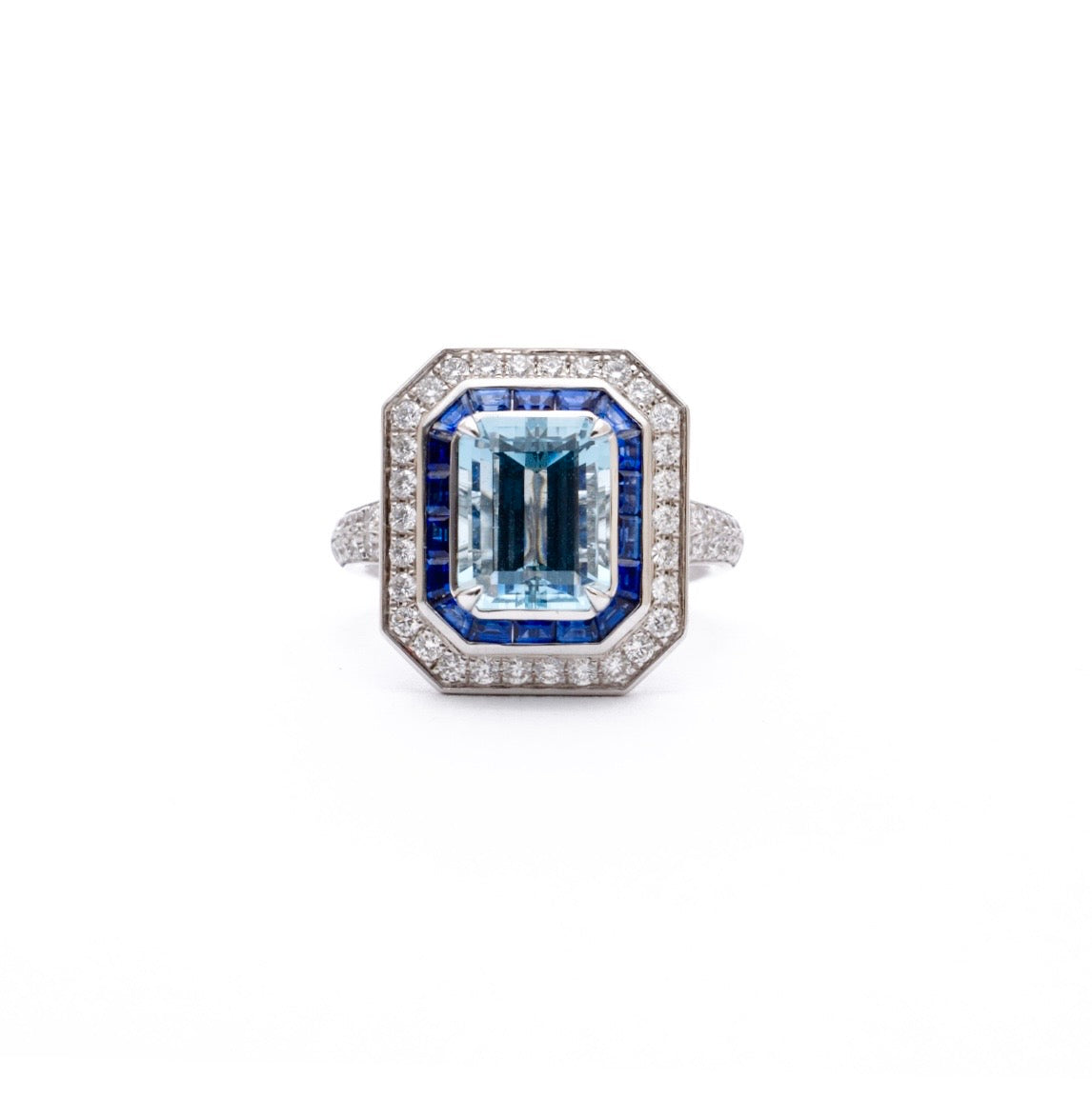 Aquamarine and sapphire ring in white gold with diamond