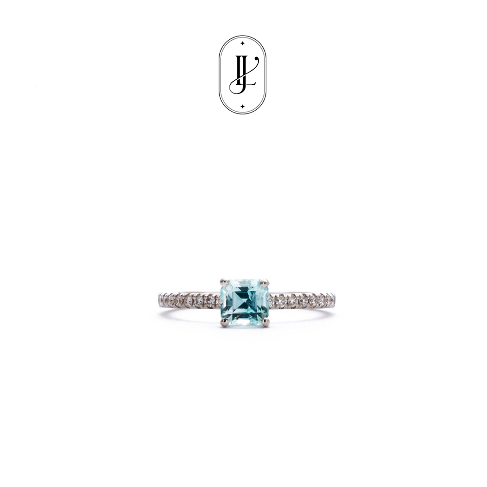 Blue tourmaline ring in white gold with pave diamonds