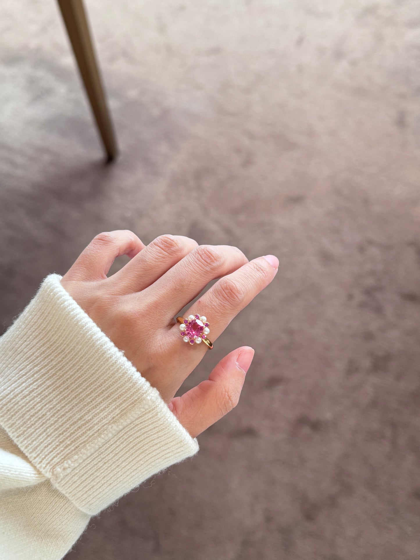 Pink tourmaline ring in 18k yellow gold with pearl and pink sapphire