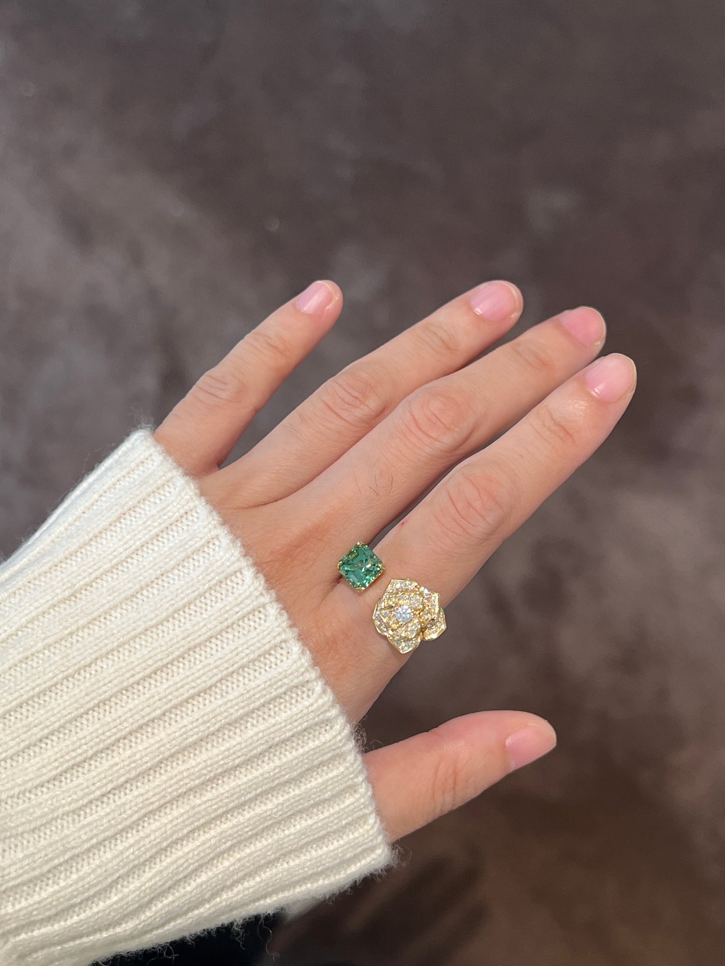 Tourmaline rose ring in 18k yellow gold with diamond