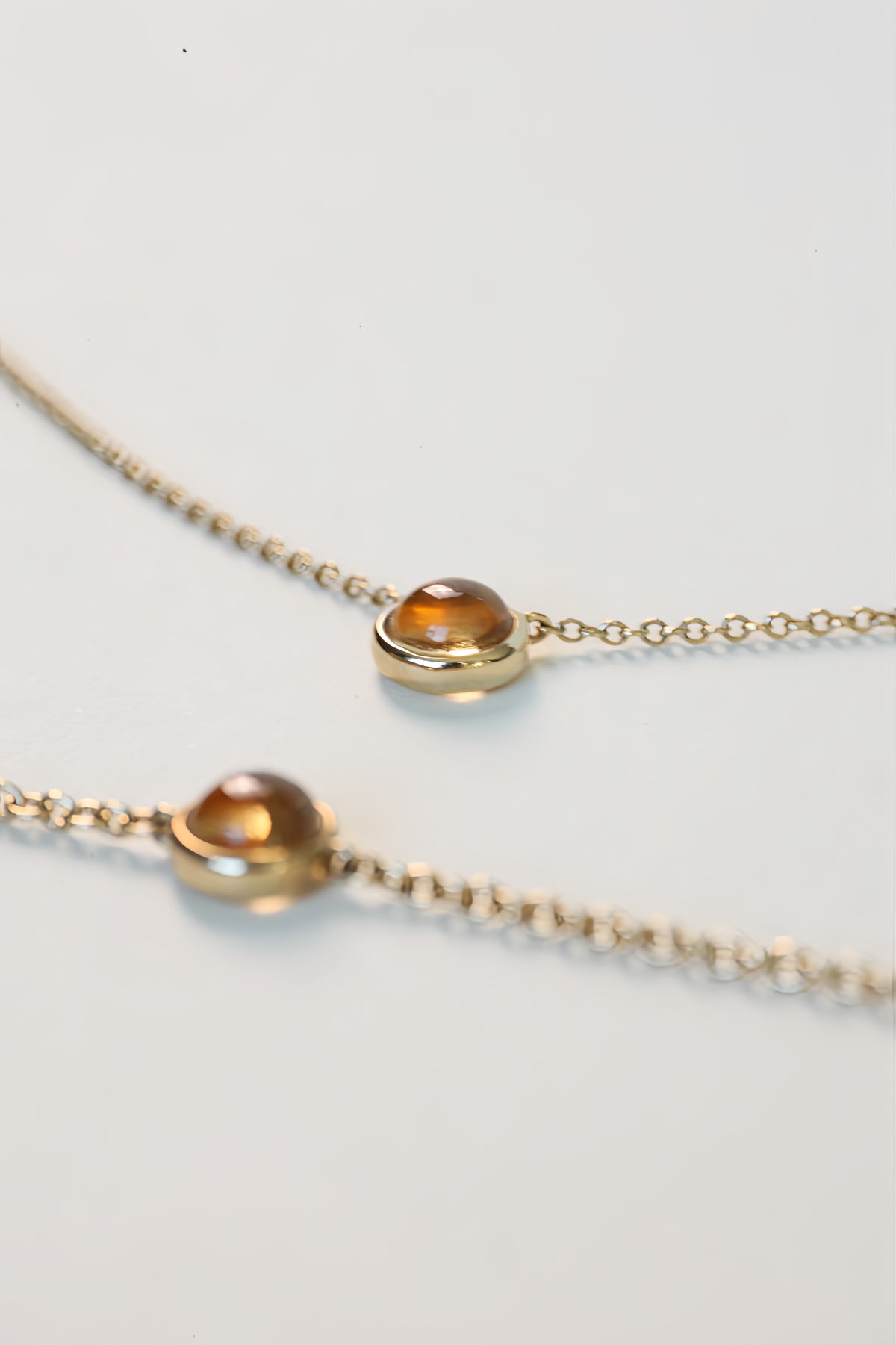 Lucky Coin Birthstone Bracelet in 18K Yellow Gold with Natural Gemstones